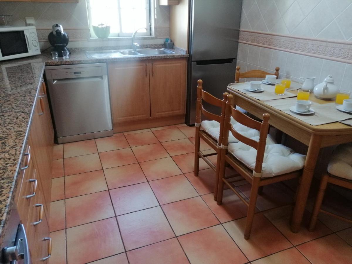 אלבופיירה Beautiful Vila Rafaella, Walk Distance To Beaches מראה חיצוני תמונה