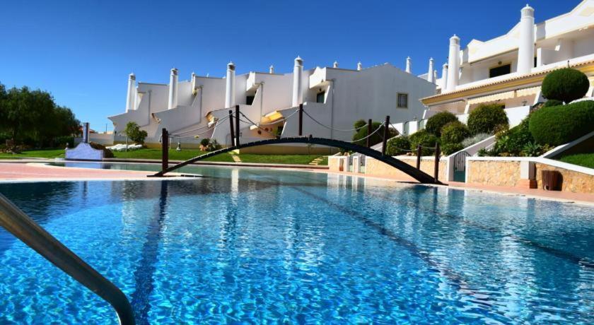 אלבופיירה Beautiful Vila Rafaella, Walk Distance To Beaches מראה חיצוני תמונה